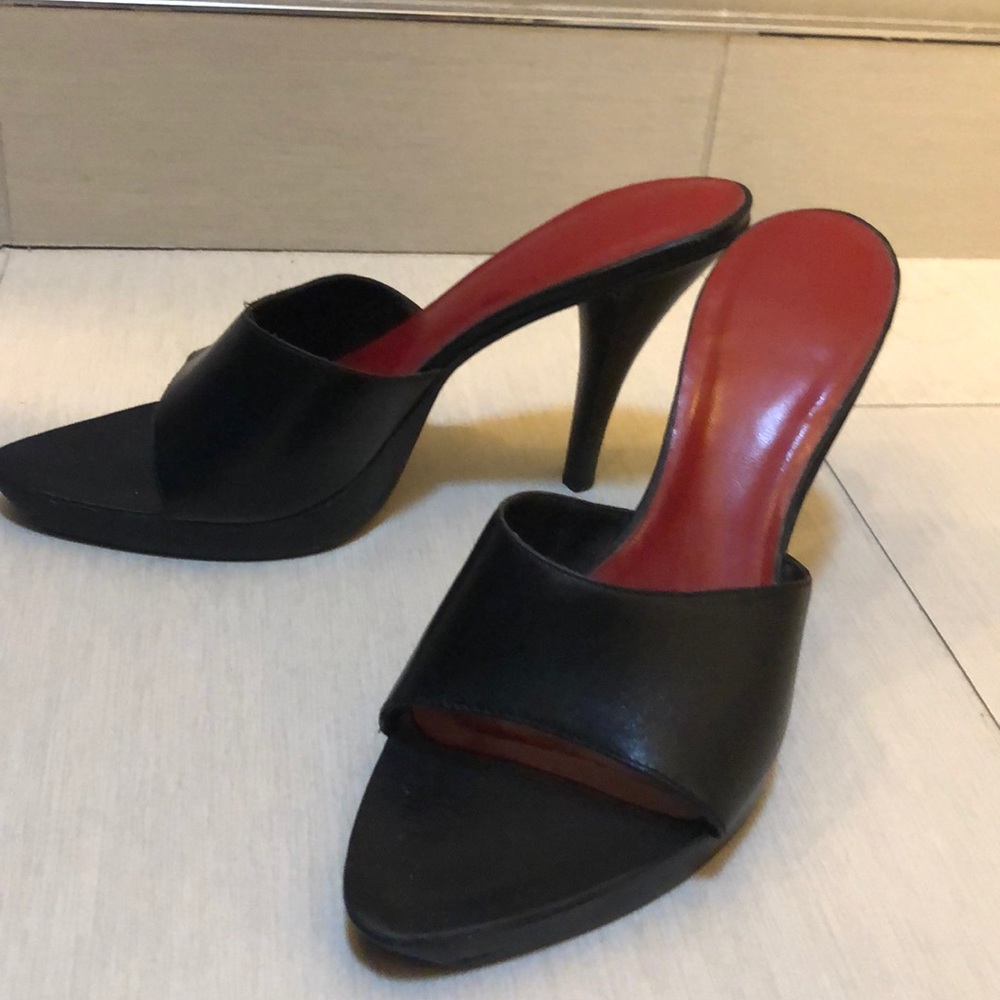 Black heels